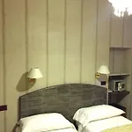 Museum מלון 3*